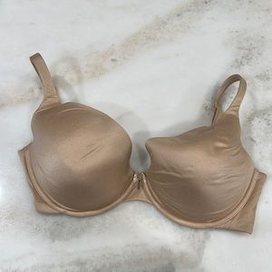 New without tag. 38G nude bra. Cacique brand.